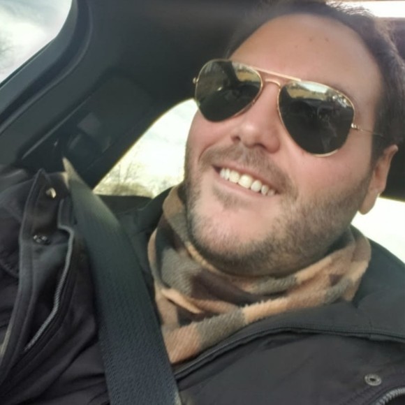 Meet your Posher, Angelo - Picture 1 of 1